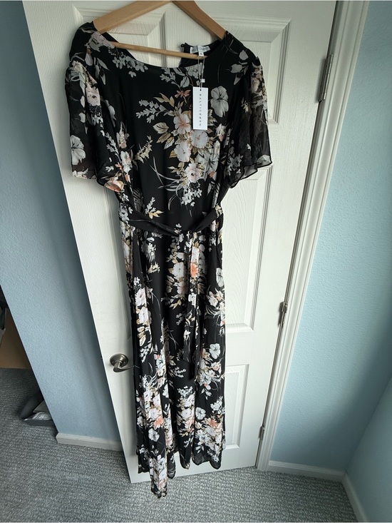 Baltic Born Dresses & Skirts - Baltic Born Black Floral Maxi Dress with Belt